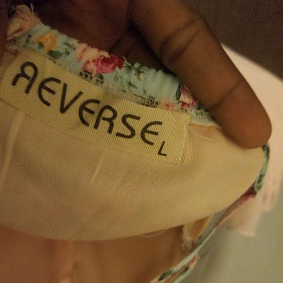 Dress - Picture 8 of 8